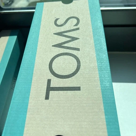 Toms flats (size 8) brand new, multi color - Picture 4 of 6